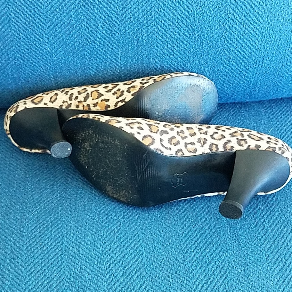 Leopard Print Pumps - Picture 5 of 5